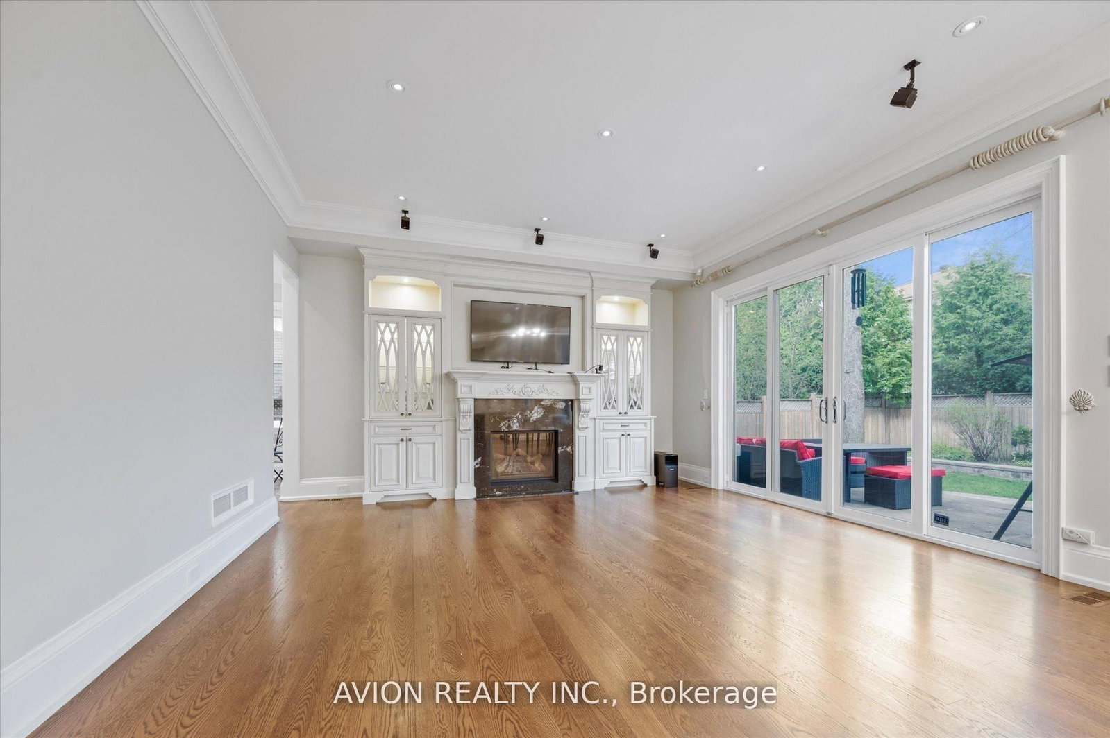 26 Danville Dr, Toronto — 16
