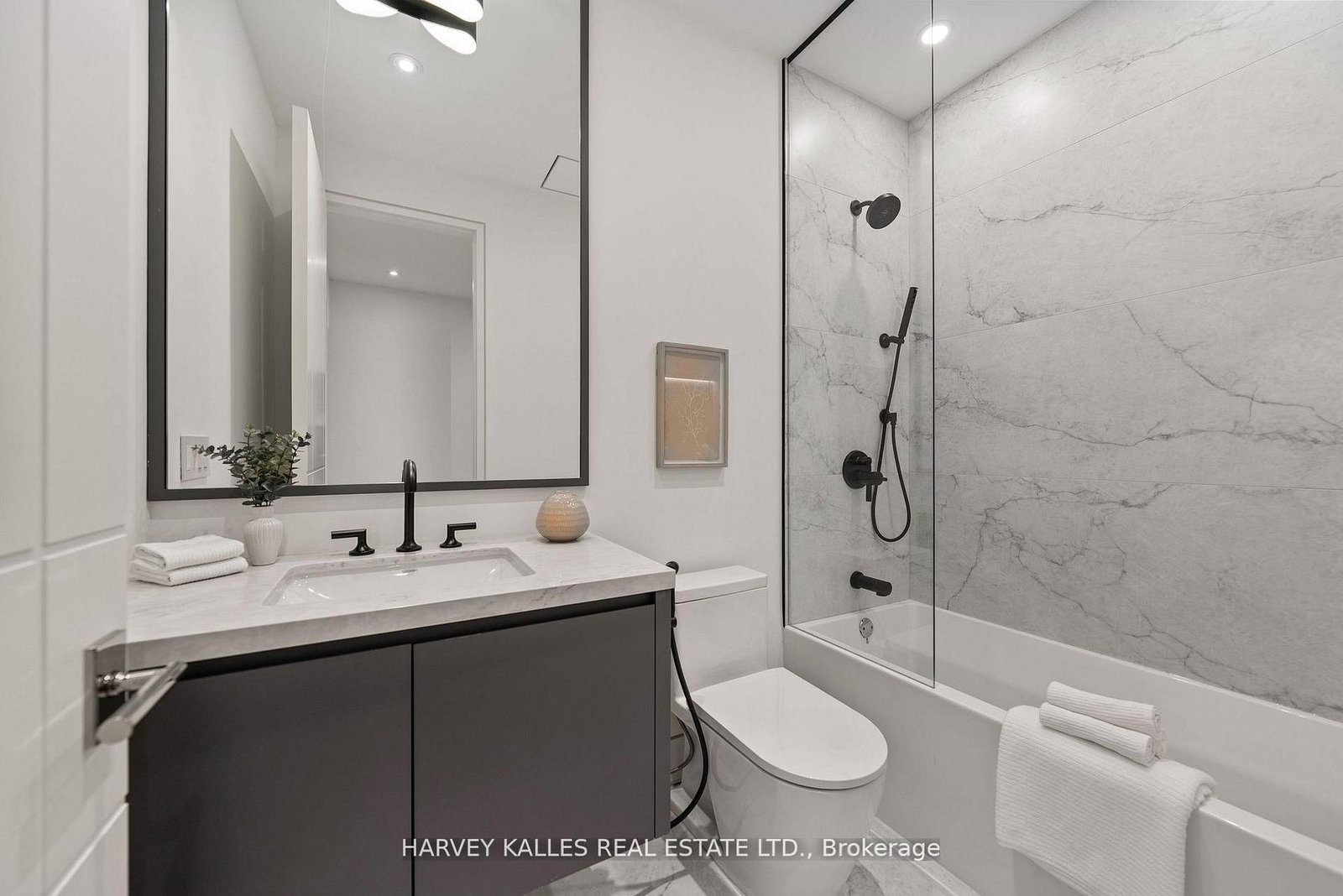 335 Lytton Blvd, Toronto — 30