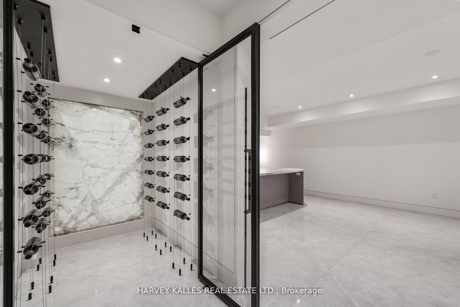335 Lytton Blvd, Toronto — 36