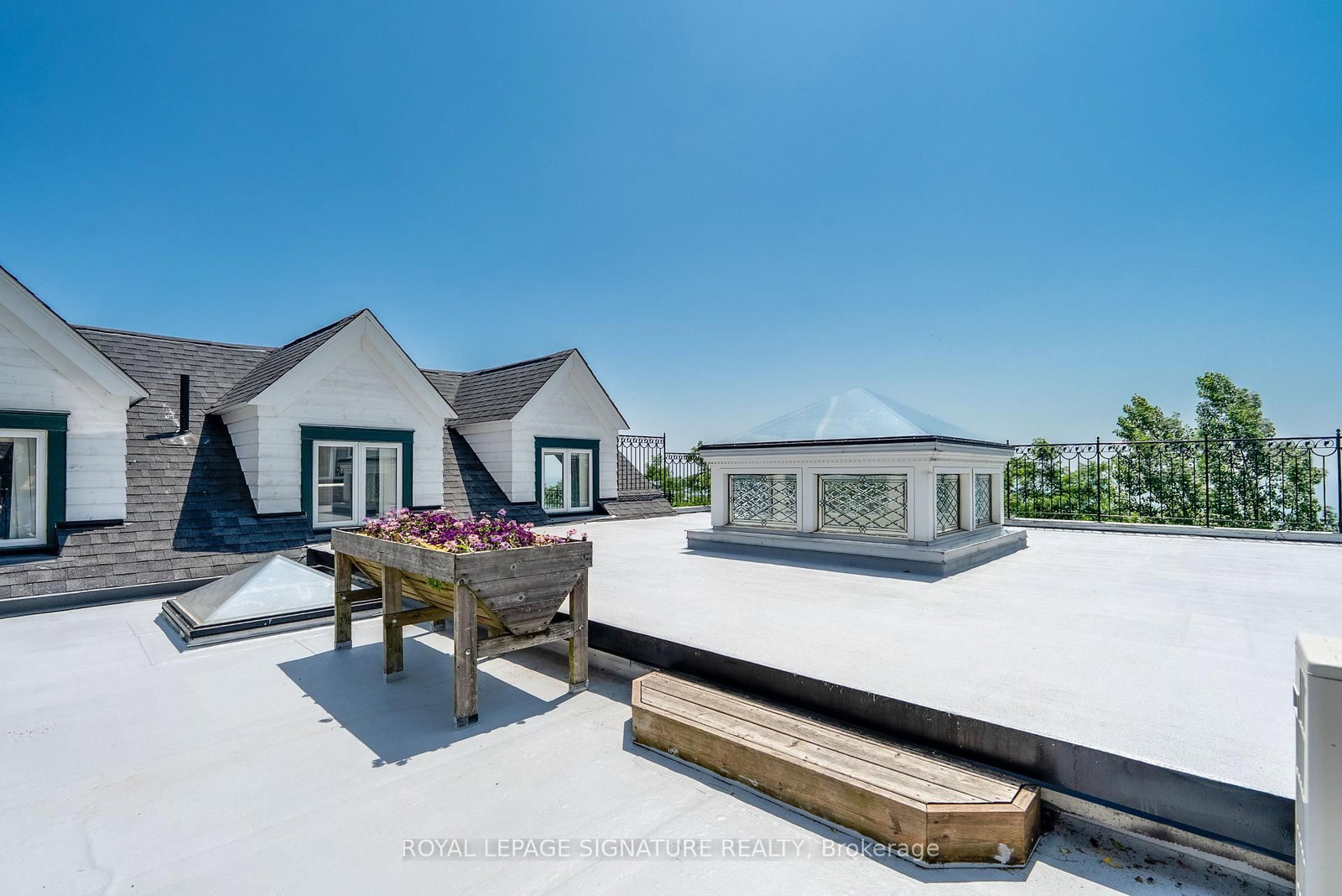 220 Greyabbey Tr, Toronto — 27