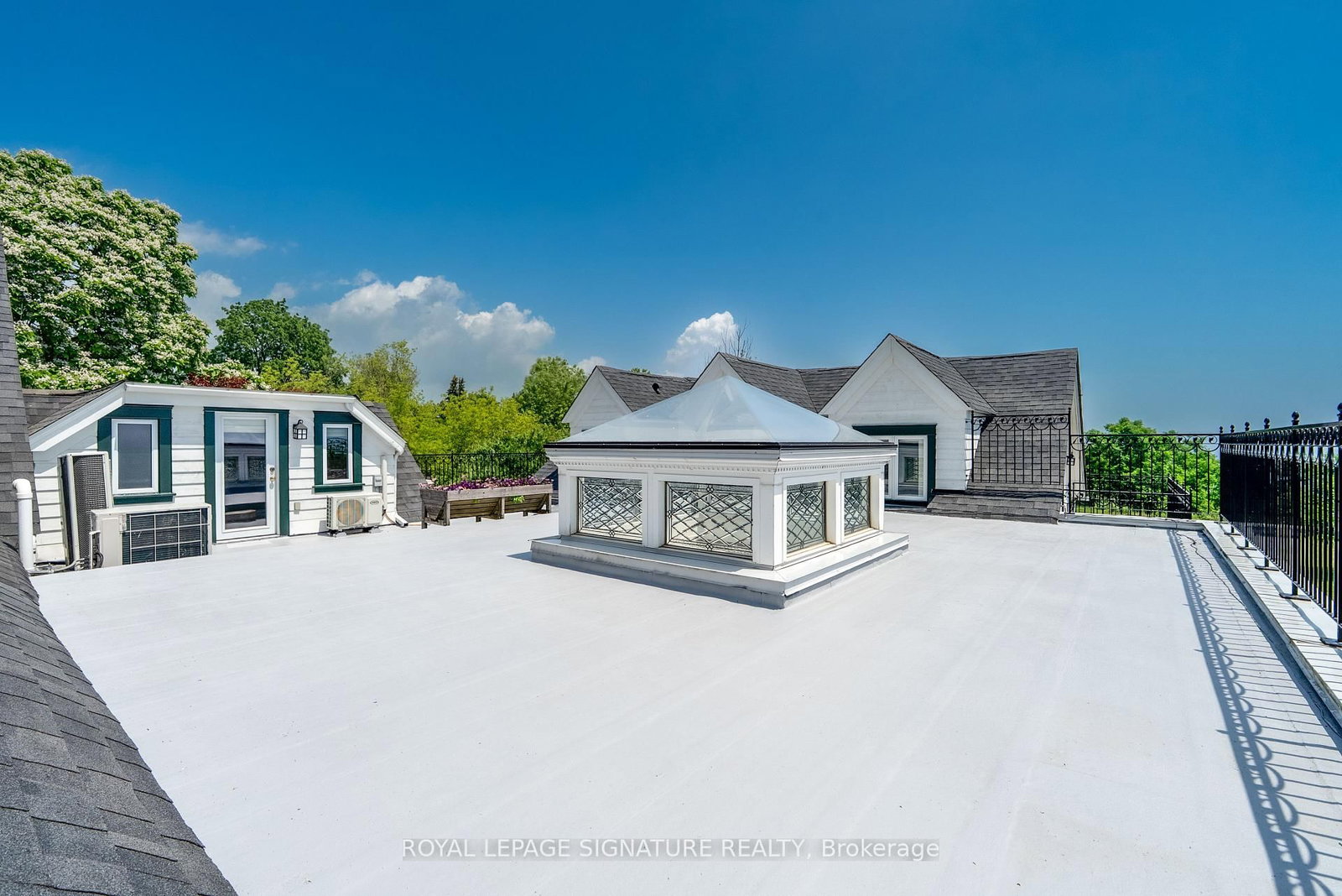 220 Greyabbey Tr, Toronto — 28