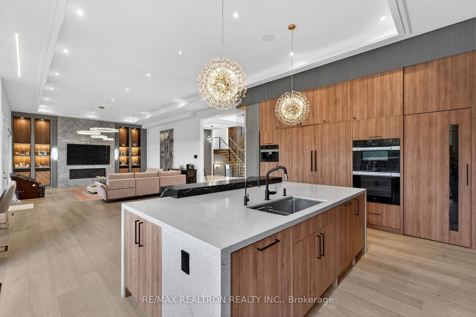 116 OAK Ave, Richmond Hill — 32