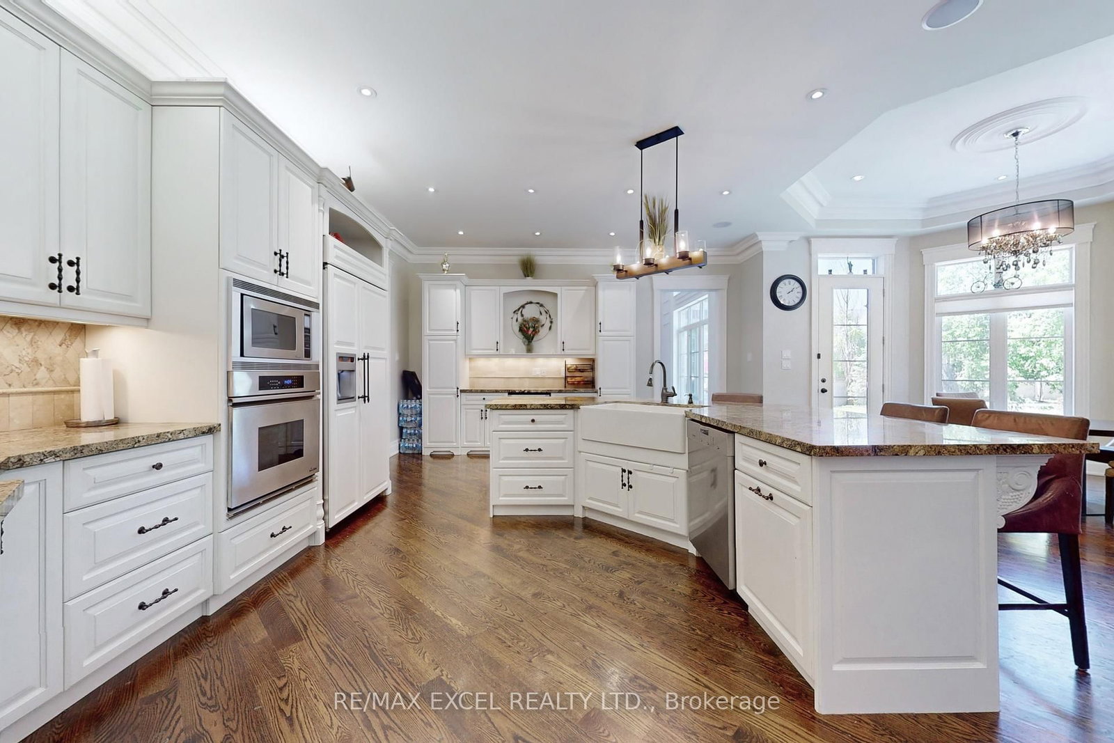 2 Beau Crt, Aurora — 10