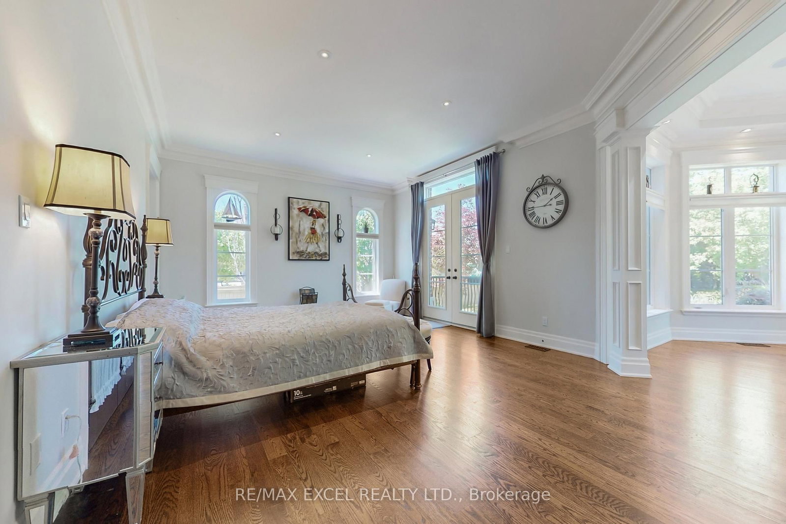 2 Beau Crt, Aurora — 16