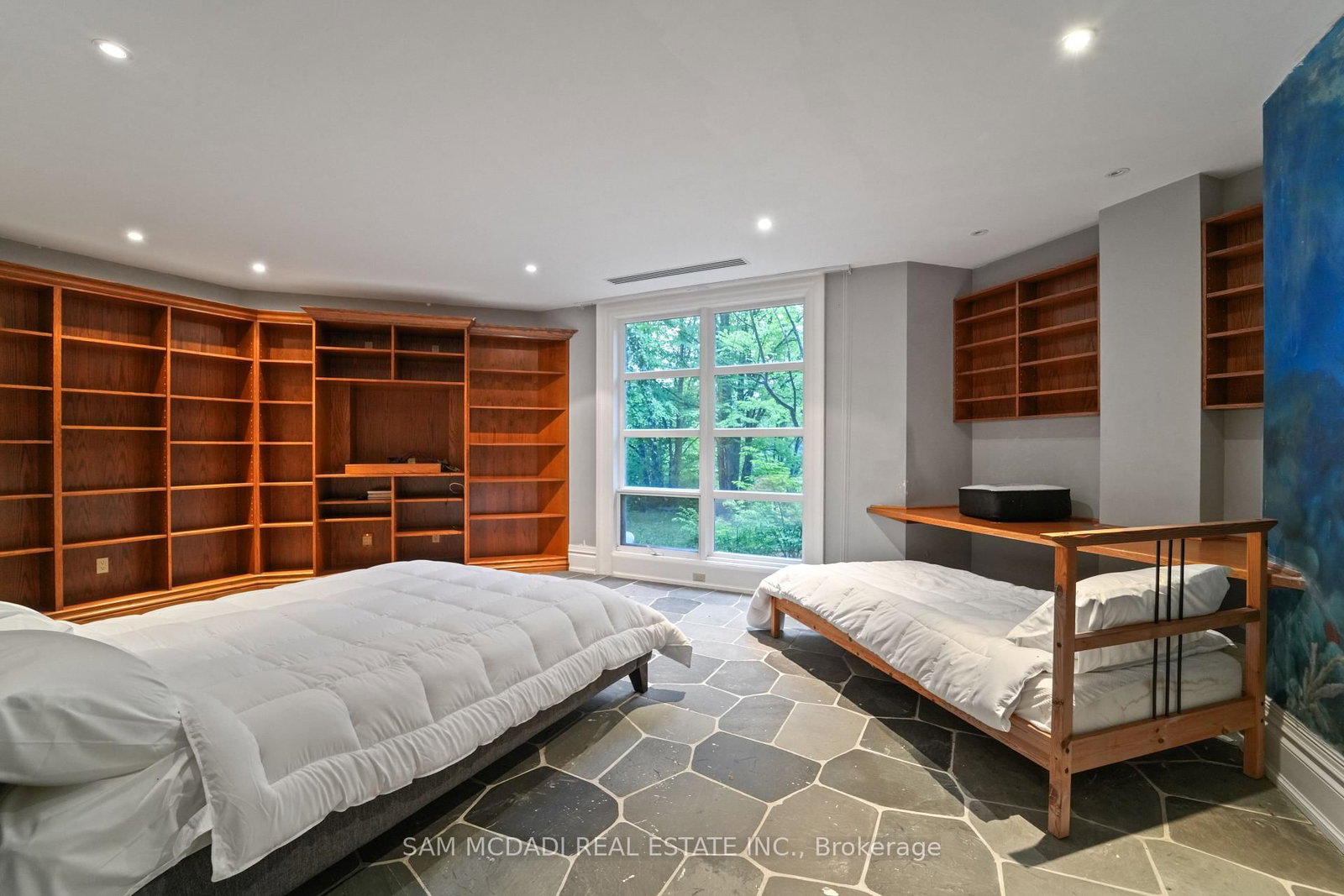 9 Flaherty Lane, Caledon — 41